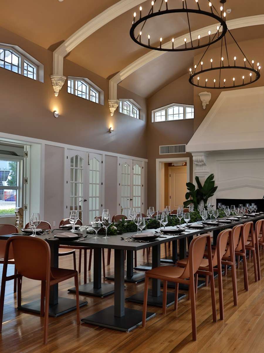 Rum Room Restaurant & Venu