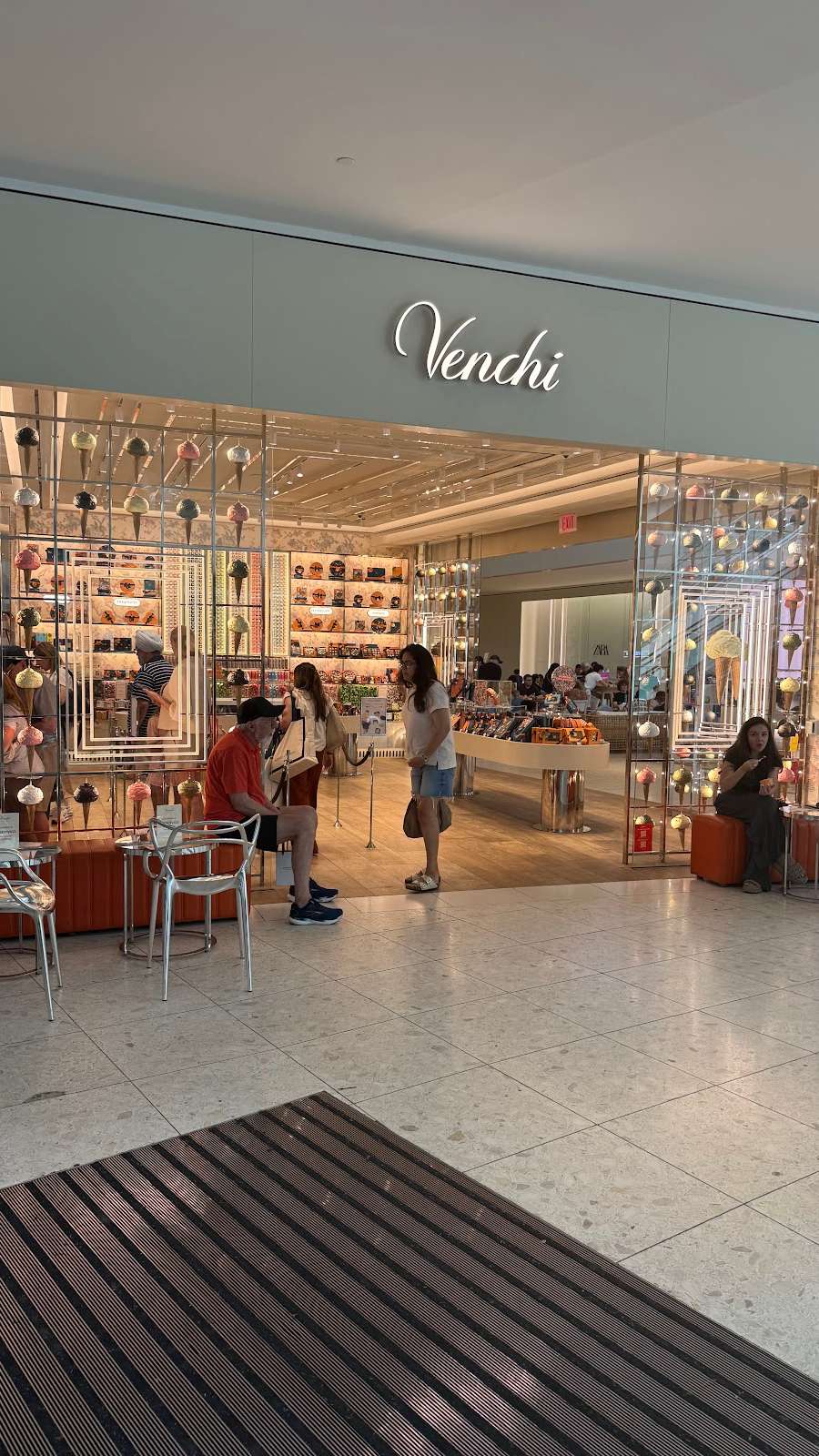 Venchi Chocolate & Gelato – Aventura