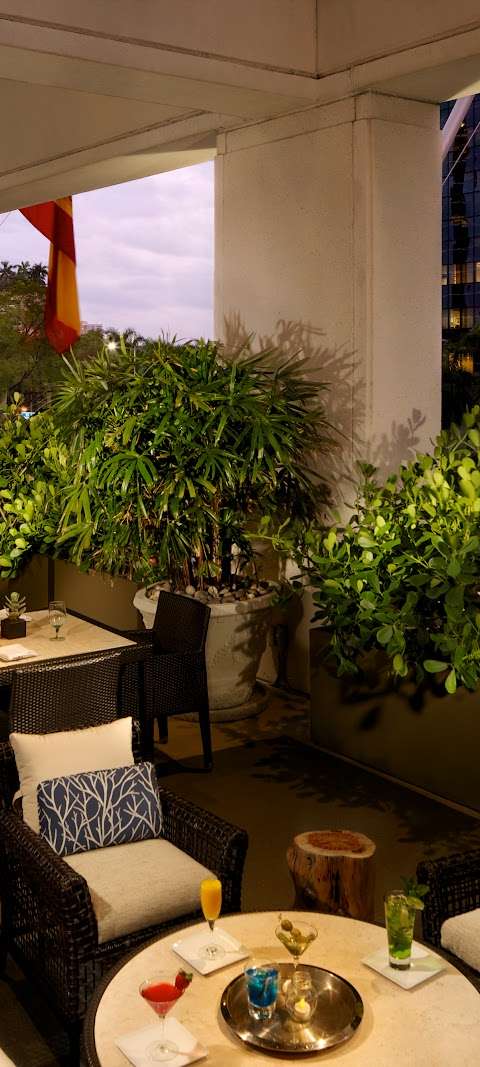 La Terraza Cafe And Bar