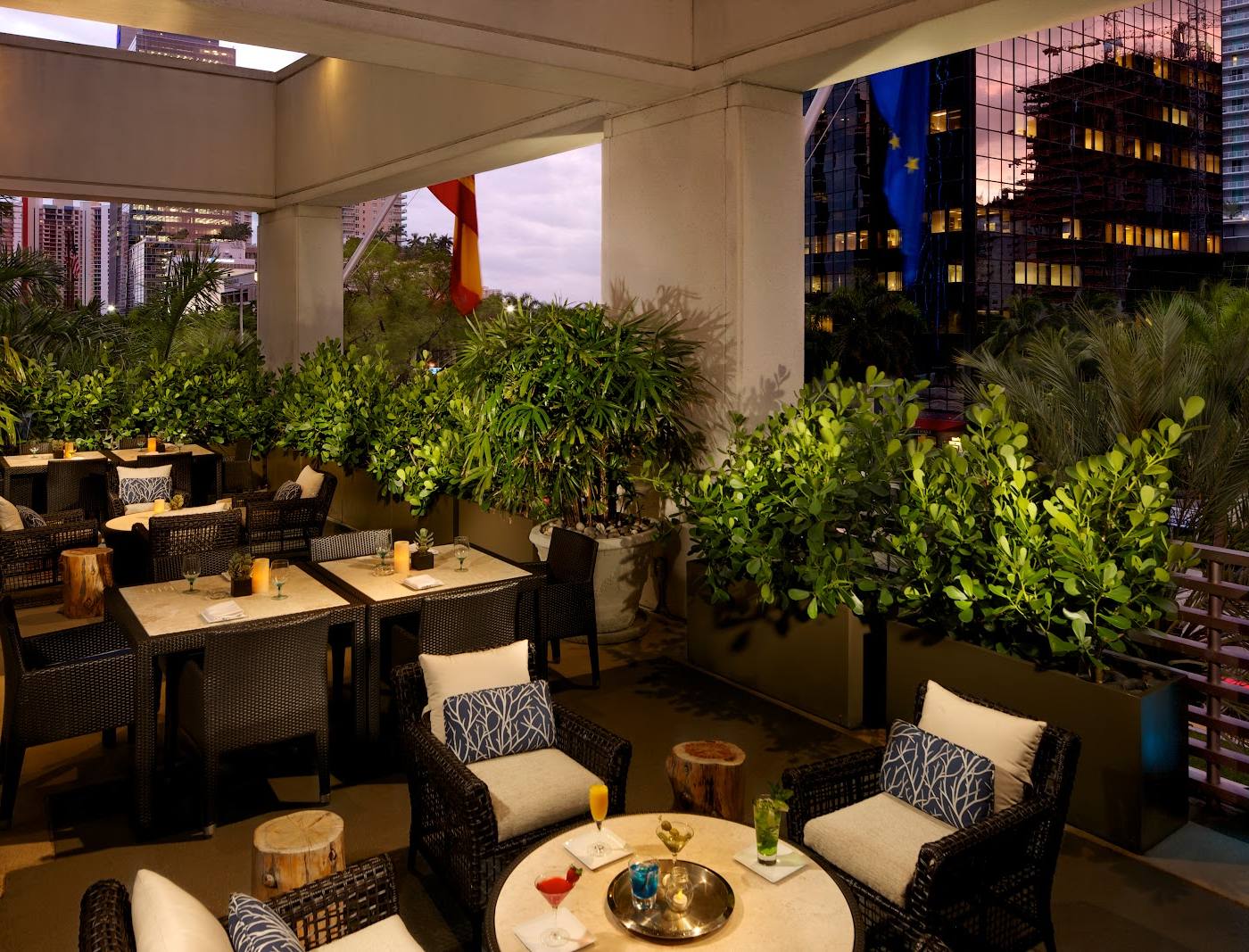 La Terraza Cafe And Bar