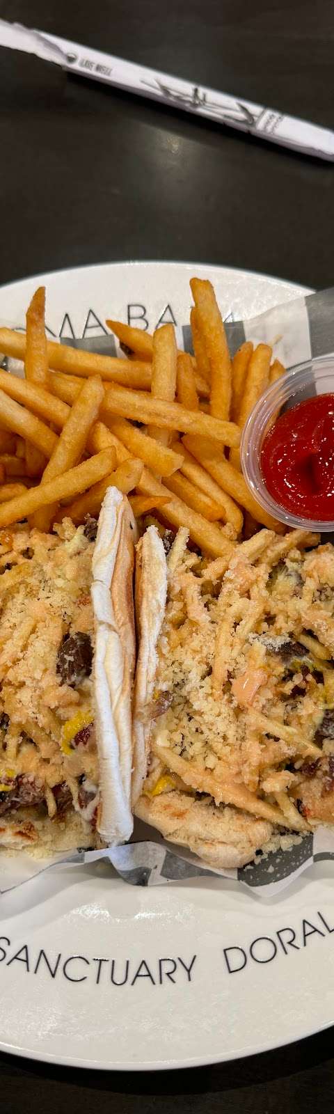 Doggi's Arepa Bar – Doral