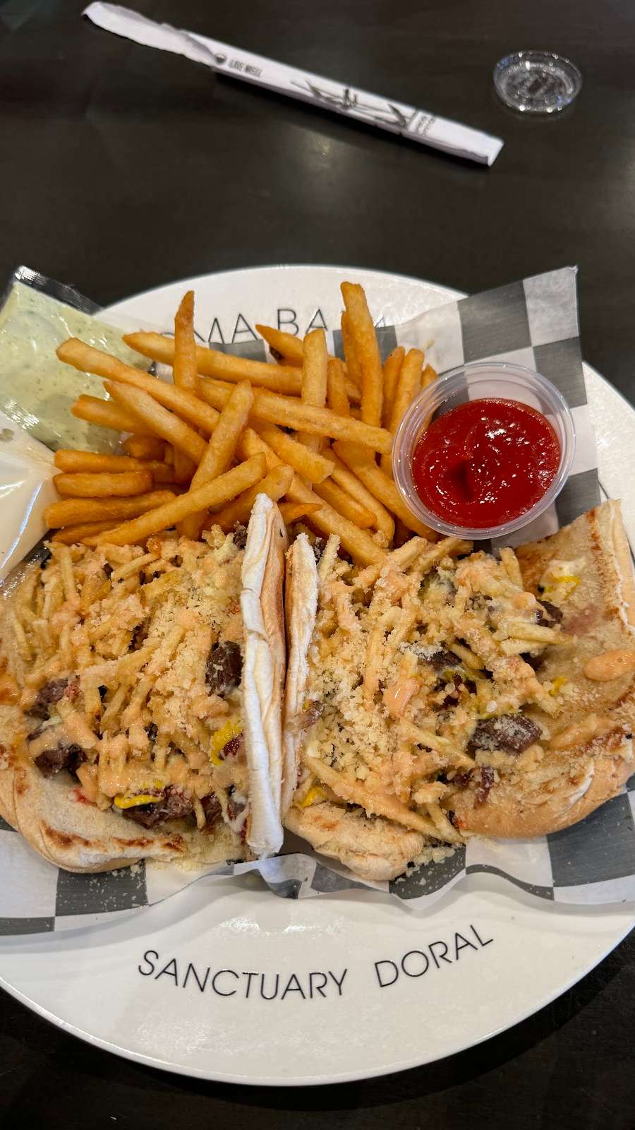 Doggi's Arepa Bar – Doral