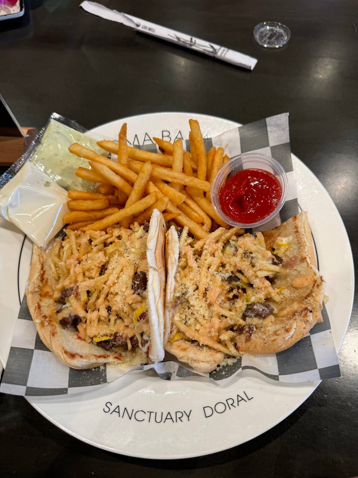 Doggi's Arepa Bar – Doral