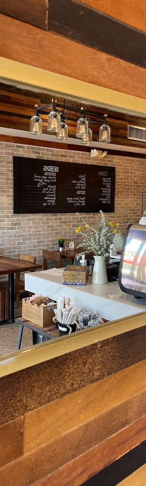 We We’s Bakery & Bistro
