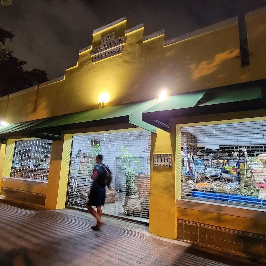 Los Pinareños Fruteria