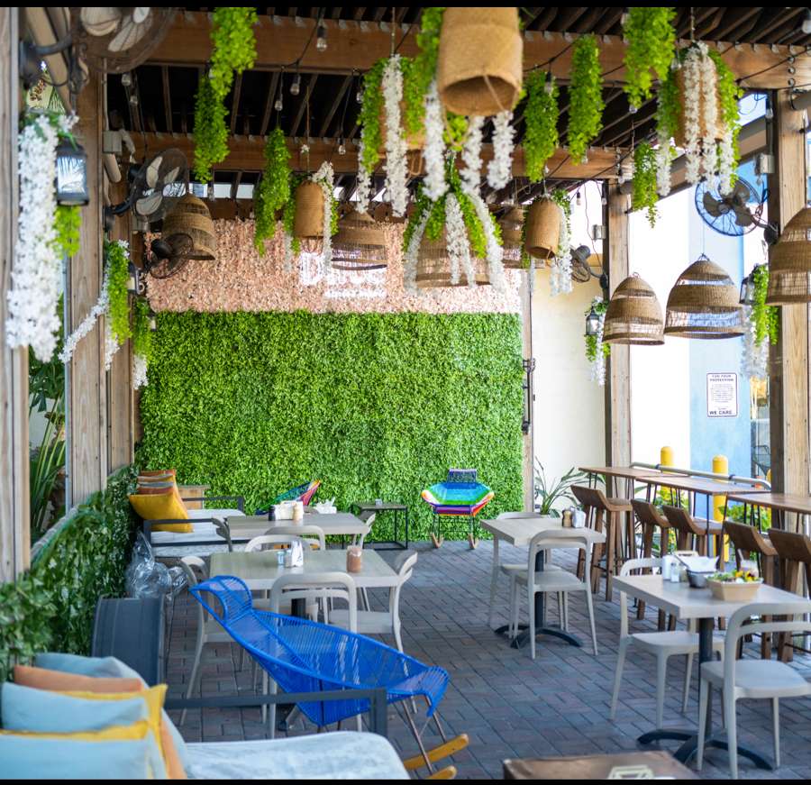 D'Lite Bistro & Bakery