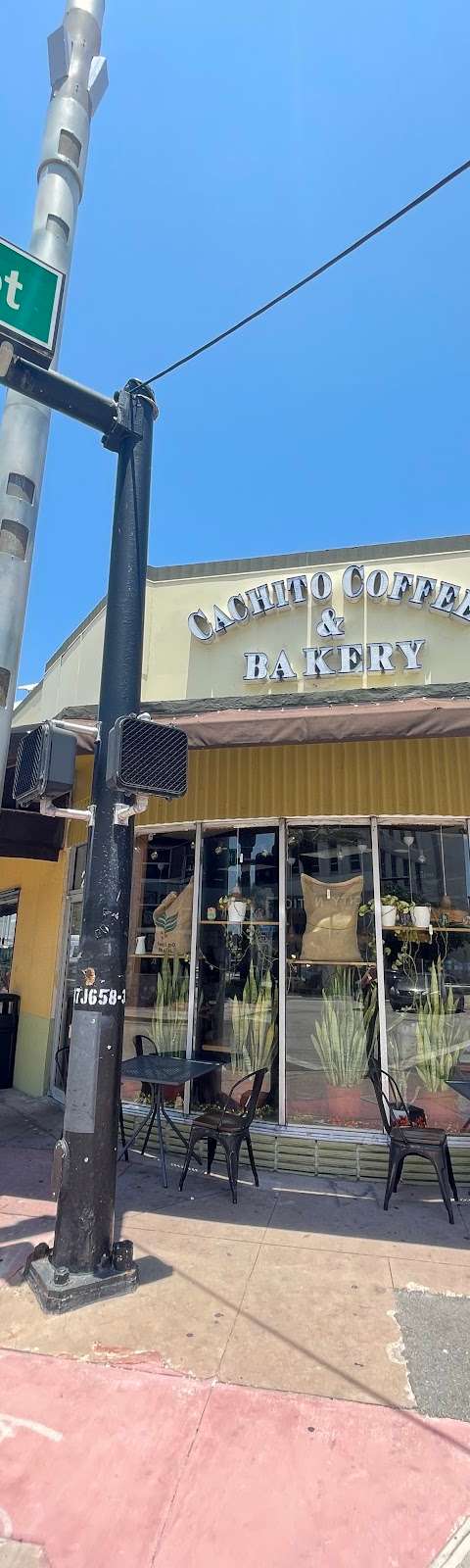 Cachito Coffee and Bakery