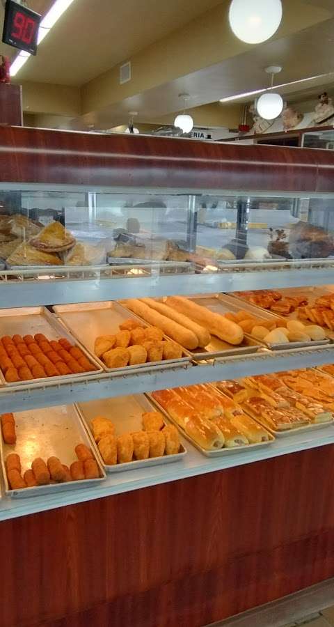 Vicky Bakery – Southeast Hialeah