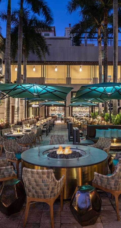 Perry's Steakhouse & Grille