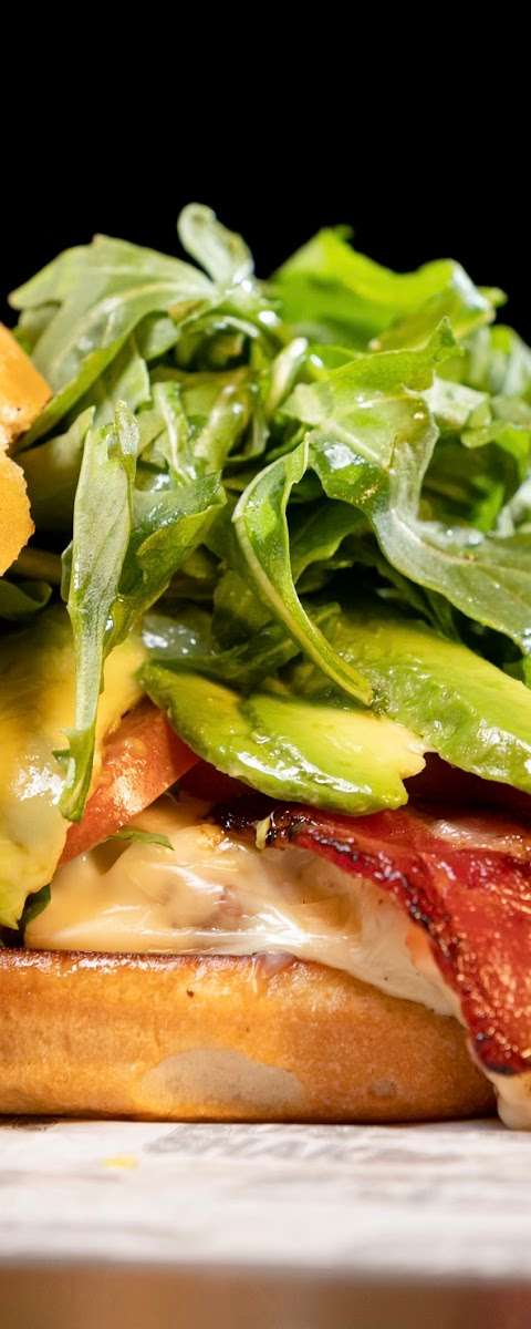 Burgers & Shakes – North Miami